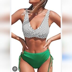 NWT Cupshe Green And Stripe Contrast Bikini